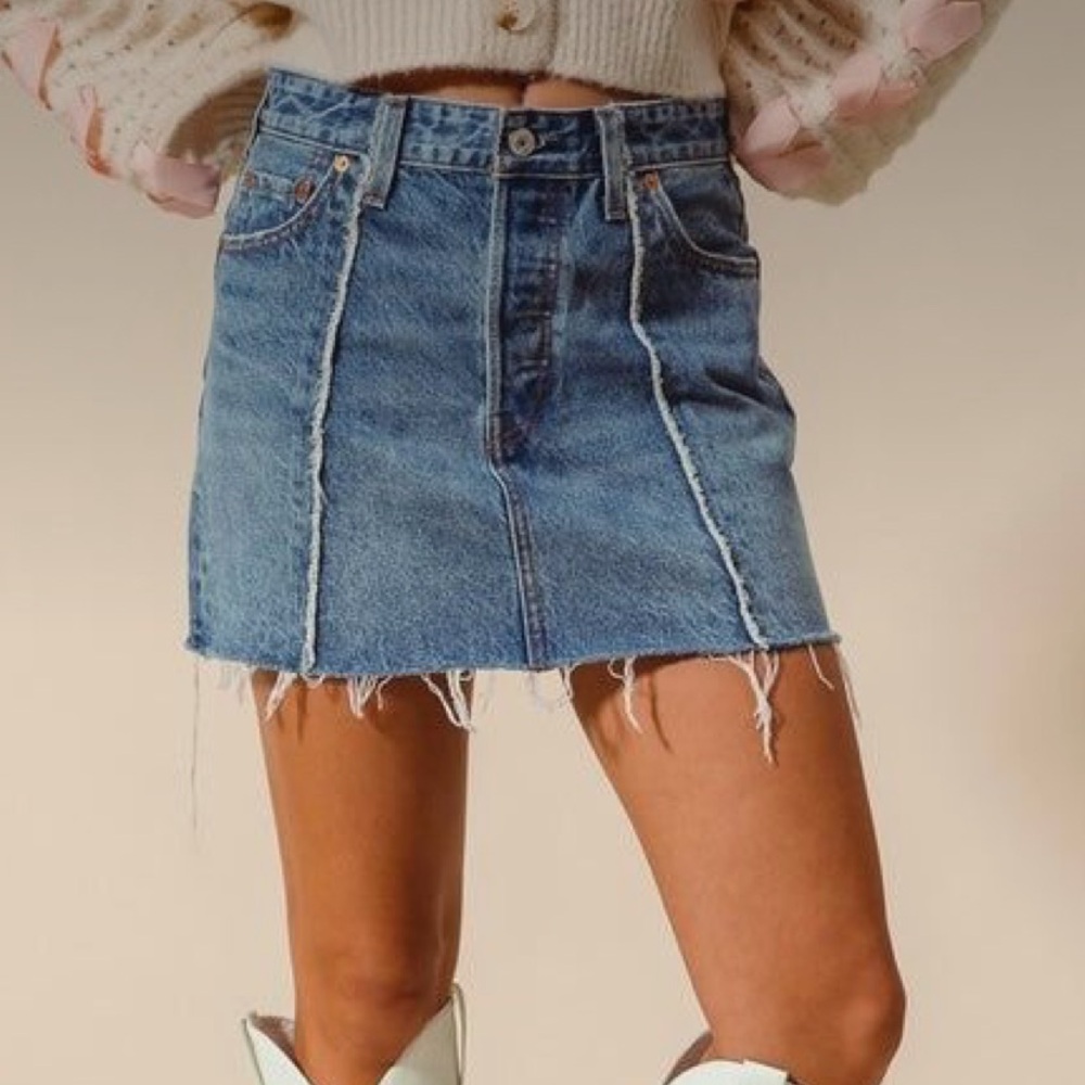 Levi’s Icon Denim Skirt